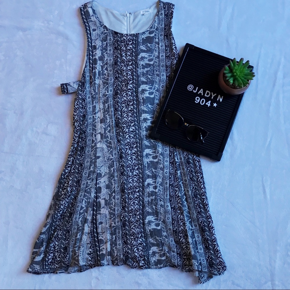En Creme Tank Top